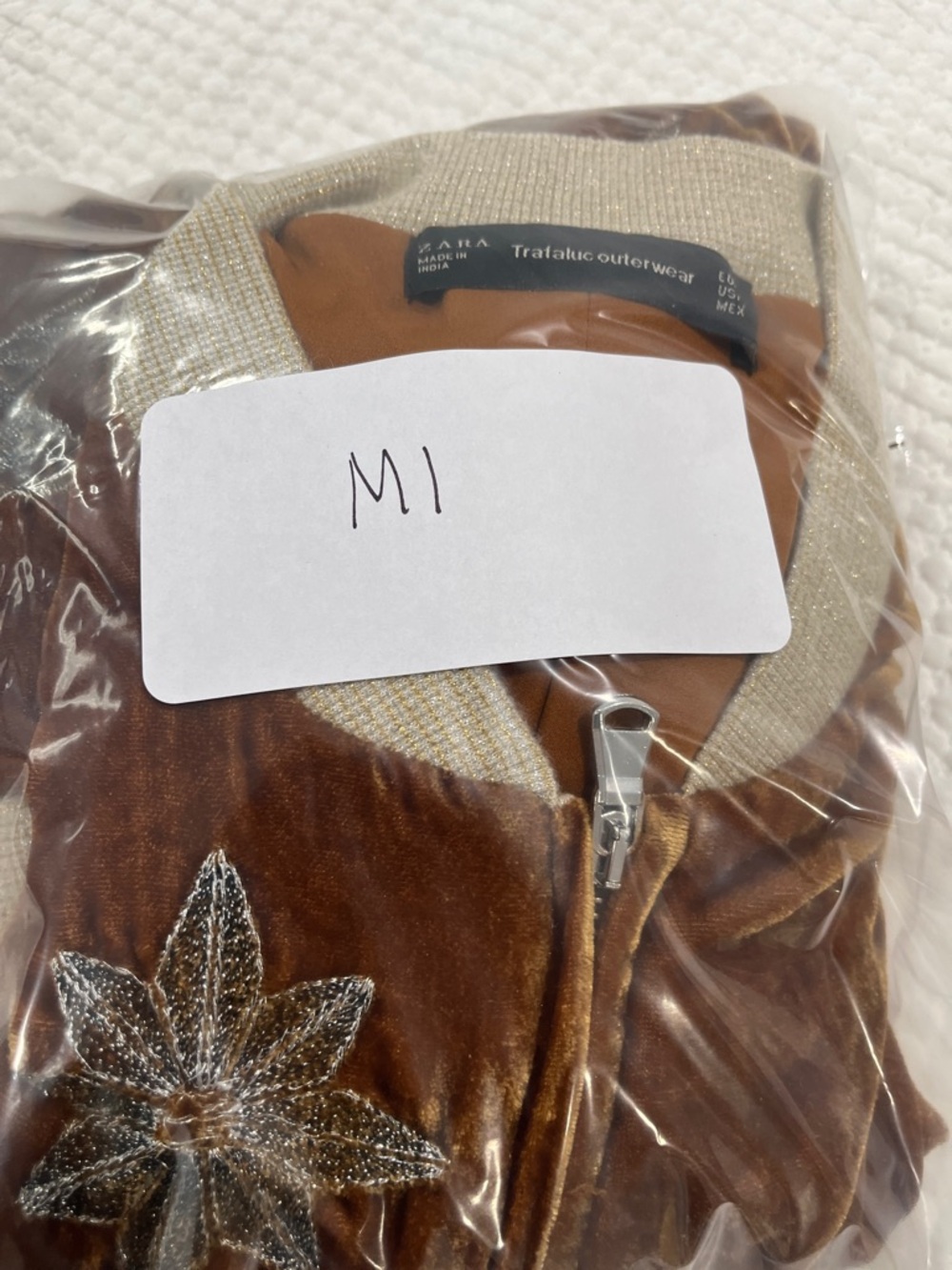 ZARA Trafaluc Velvet Star Embroidered Bomber Jacket Gold Brown M - Picture 10 of 10
